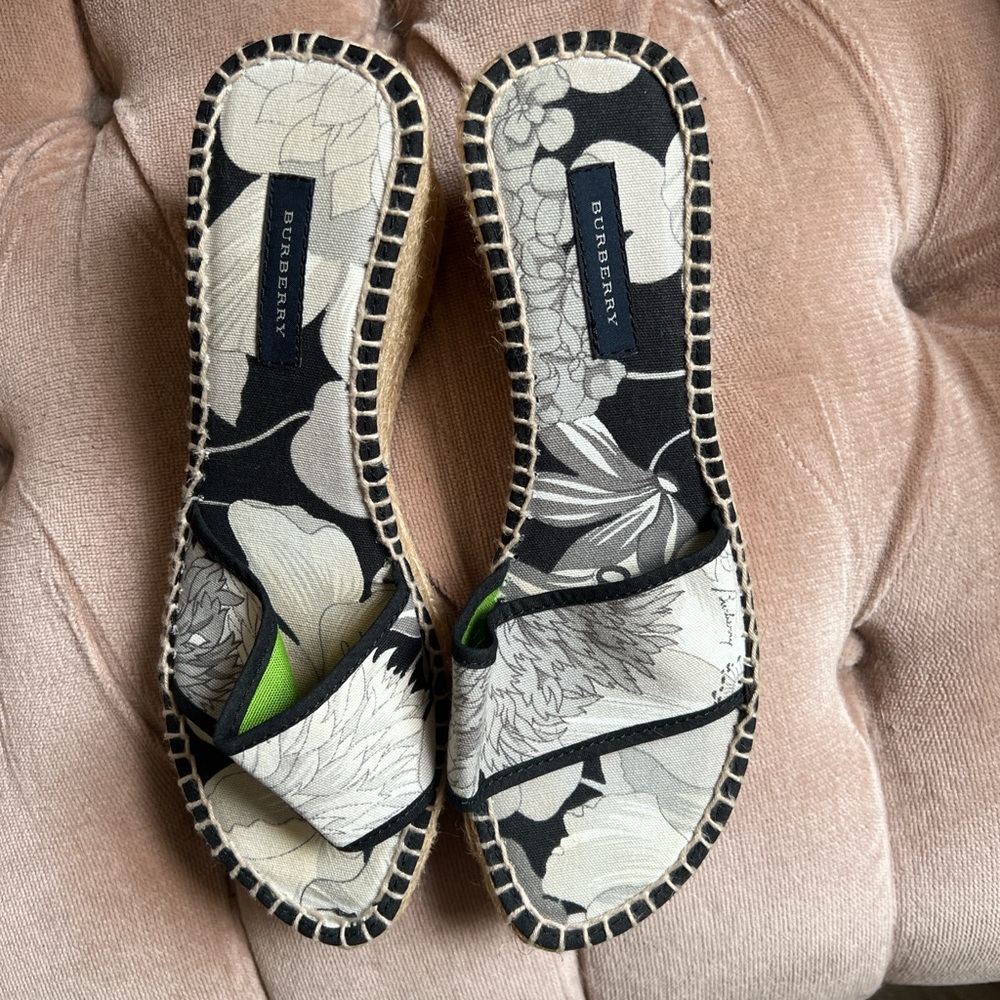 Burberry Tropical Black and Gray Espadrille Sandals - Picture 2 of 5